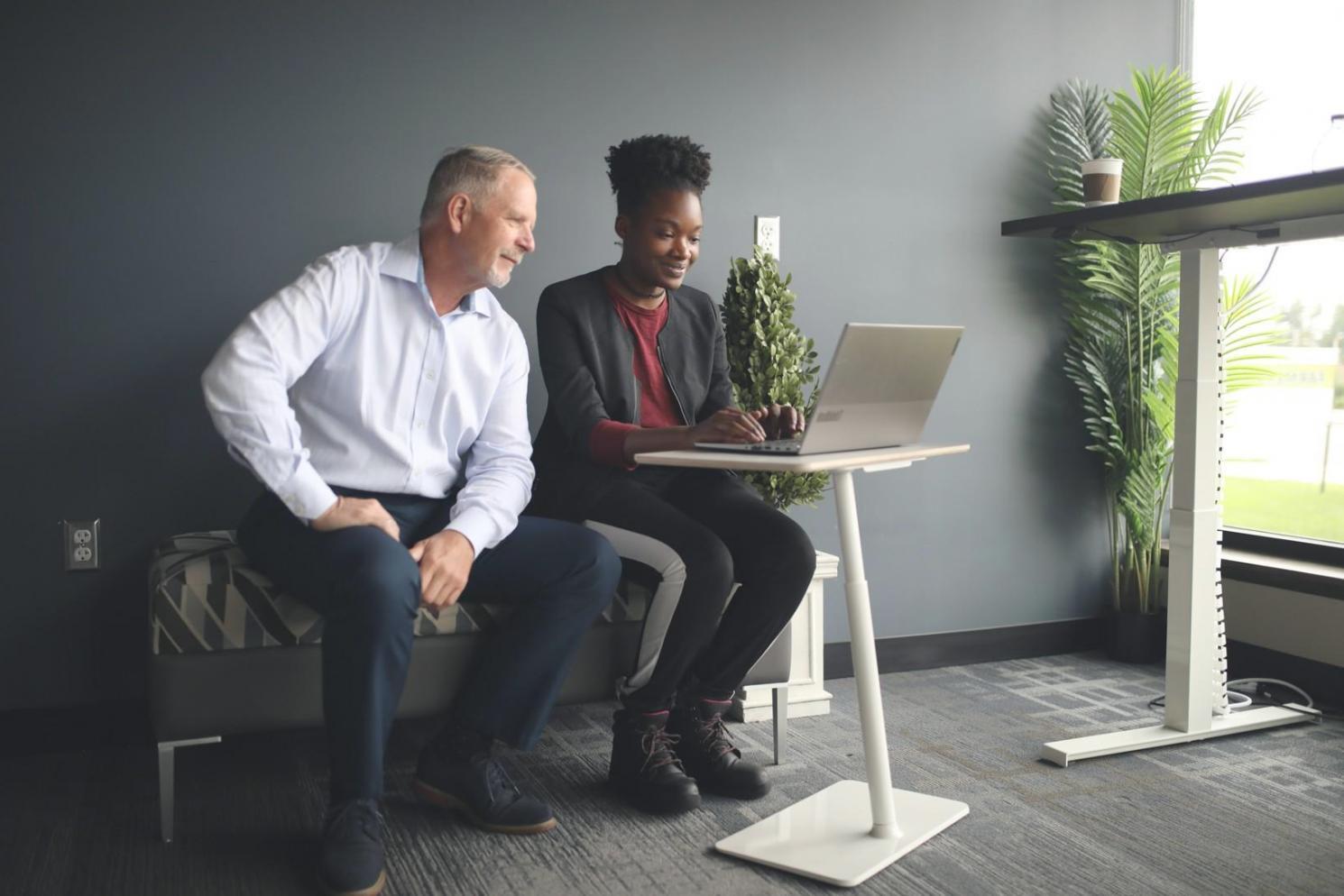 Workshop intensivo de modelado con participantes trabajando en casos complejos de valoración